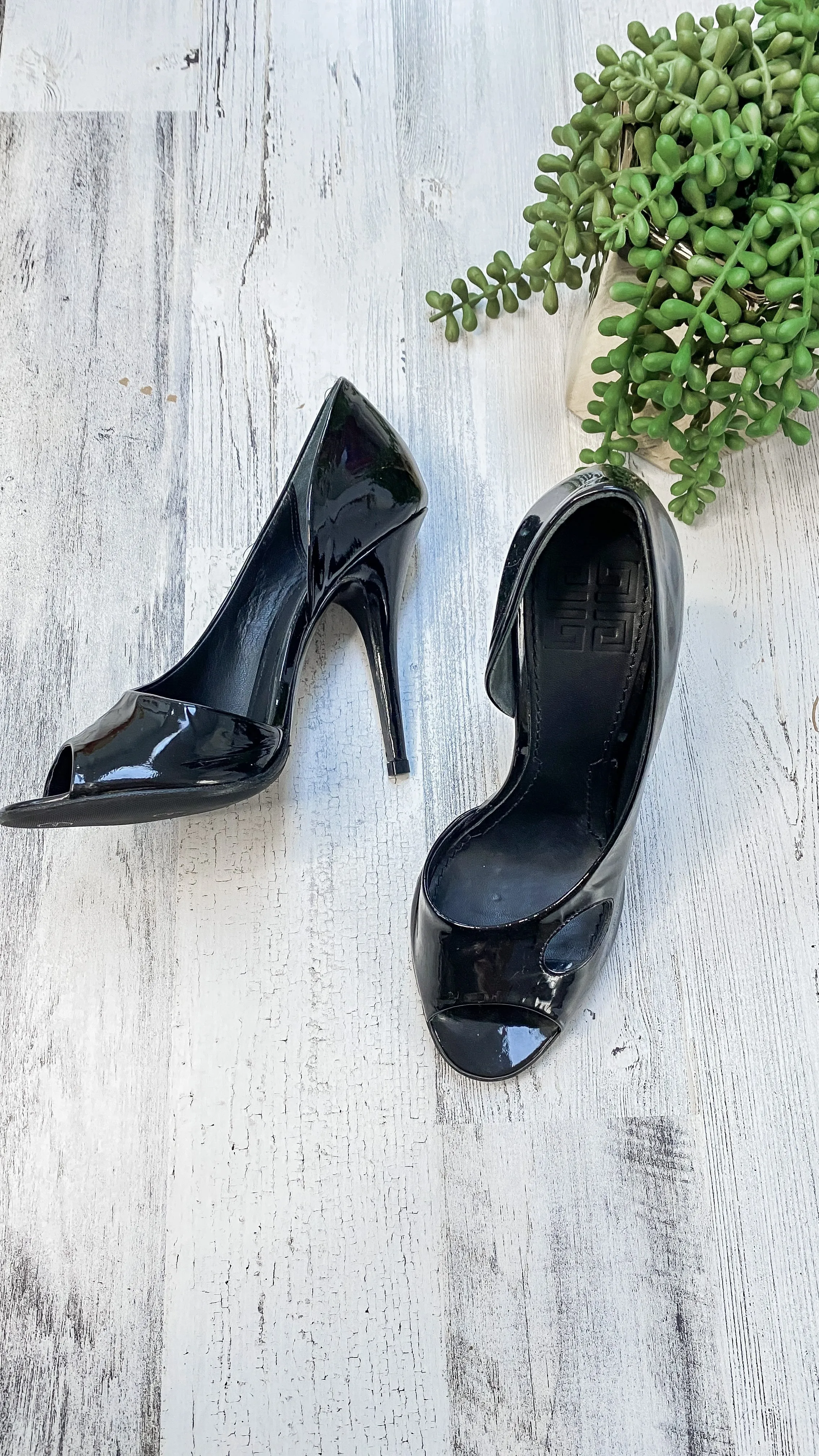 Givenchy Black Patent Leather D’Orsay Peep Toe Cut Out Heels (38/8)