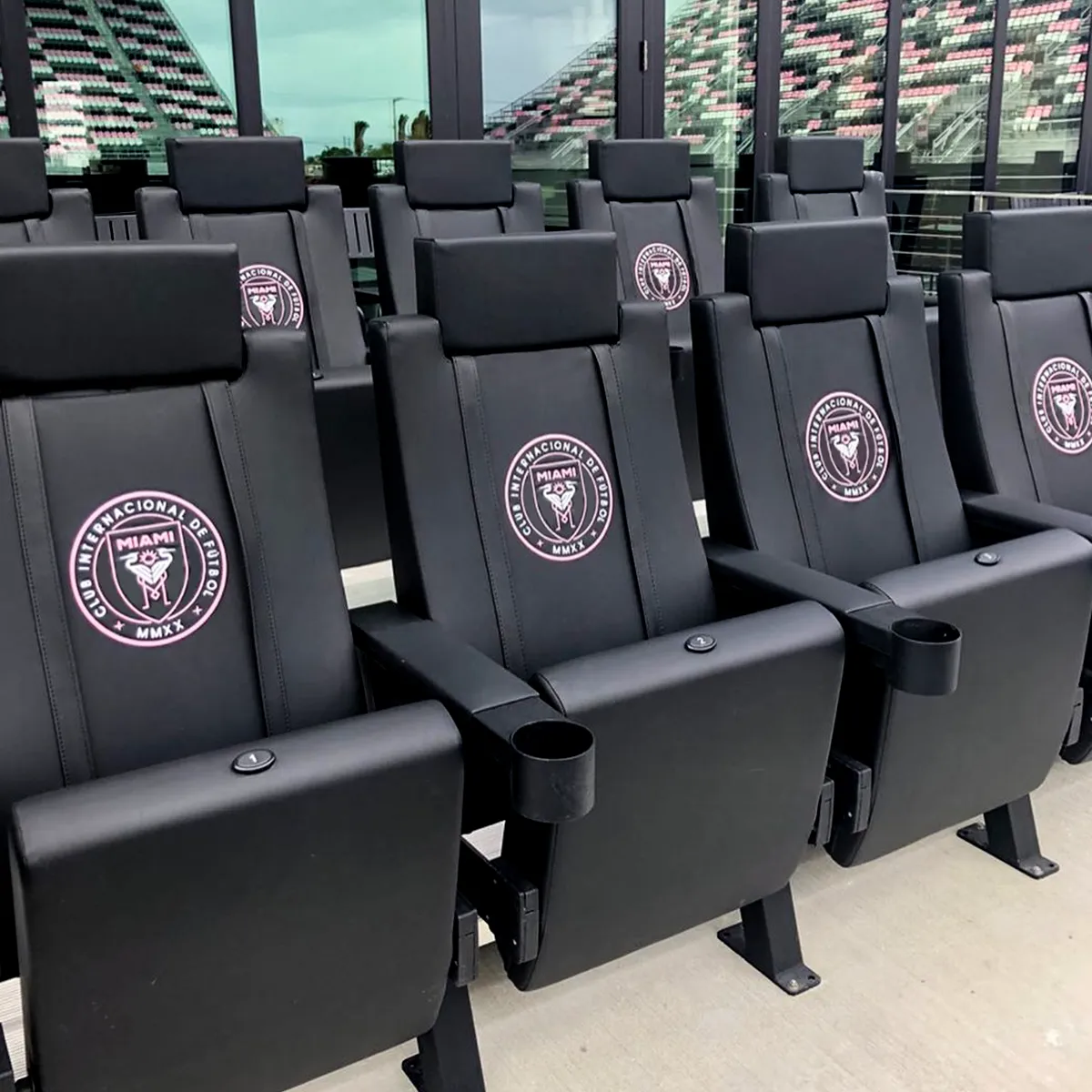 SuiteMax 3.5 VIP Seats with Atlanta Falcons Primary Logo