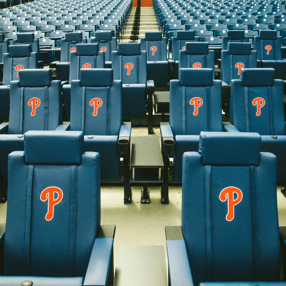 SuiteMax 3.5 VIP Seats with New York Mets Secondary Logo